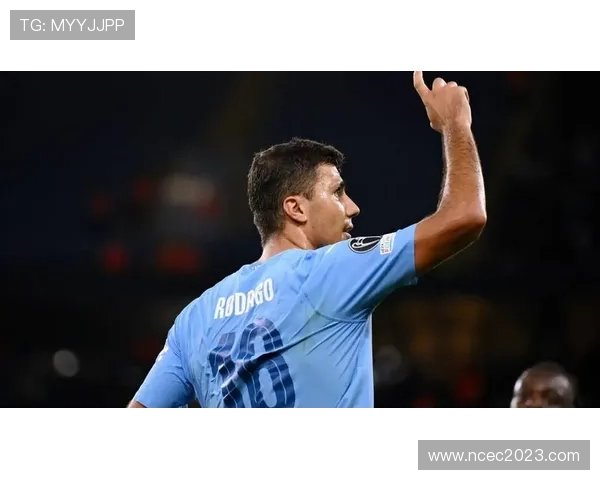 哈兰德与罗德里持续提升，助球队赢得关键胜利表现稳健