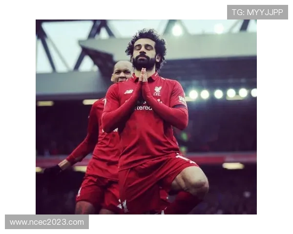 萨拉赫庆祝动作起源：致敬信仰与家乡的标志性手势