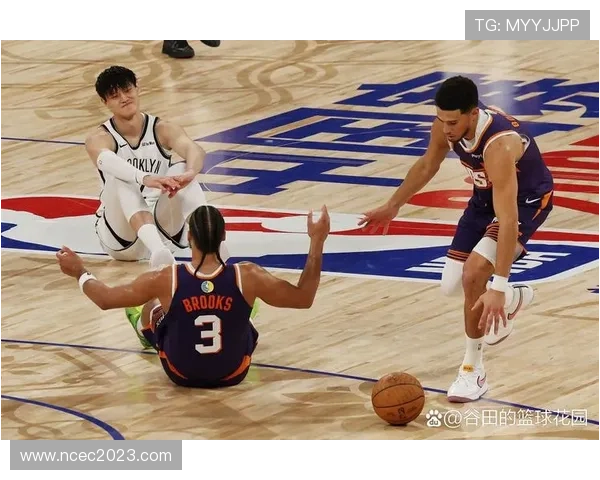 防守犯规和进攻犯规的判定标准分别是什么？正确理解有助于避免在比赛中被误判